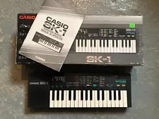 Casio SK-1 Portable 32 Key Sampling Keyboard w/Owners Manual Tested Working