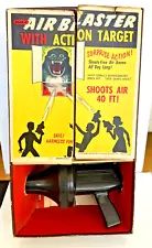 1960'S WHAM-O AIR BLASTER With Action Target Gorilla GUN DOES NOT WORK