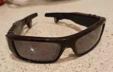 Oakley Gas Can Thump MP3 Sunglasses 256mb Blk w/Blk Iridium Lense Mint Condition