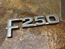 1982 1983 1984 1985 1986 Ford F-250 Fender Emblem Badge