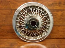 Ford Thunderbird: 1983, 1984, 1985, 1986, 1987, 1988, 14 Inch Wire Hubcap, No. 1 (For: More than one vehicle)