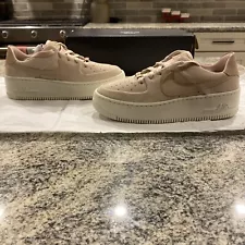 Size 7.5 - Nike Air Force 1 Sage Low Particle Beige 2018