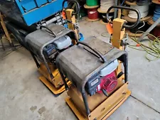 2x Reversible Plate Compactors