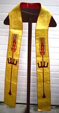 Lightly Used Gold/ Red Stole by Abbott Church Goods. Clean (CU1496) Vestment Co.