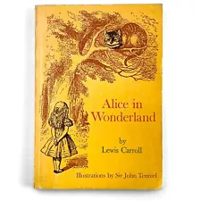 Alice in Wonderland by Lewis Carroll Vintage 1972 book Scholastic 0-590-08503-4