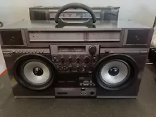 HYPE Boom Box Ghetto Blaster Bluetooth Speaker