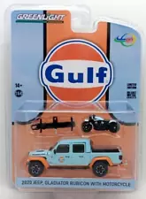 GREENLIGHT 1:64 INDONESIA GULF OIL 2020 JE!EP GLADIATOR RUBICON W/ INDIAN MOTO!