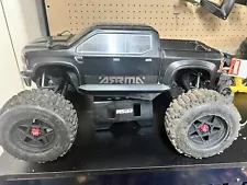 ARRMA NERO BIG ROCK 6S BLX RTR With Diff Brain