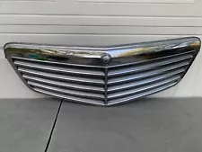 MERCEDES E CLASS E350 E550 GRILLE 10 13 DAMAGE OEM ORIGINAL FACTORY (For: 2013 E550)