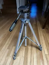 Velbon VGB-3 Tripod for camera or video camera