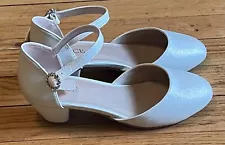 Kids Children's Place suede white/sparkly Heels w/ Ankle Strap Size 1 No box