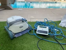 Maytronics Dolphin S300i Robotic Pool Cleaner