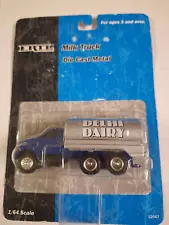 1/64 Ford tandem Milk truck