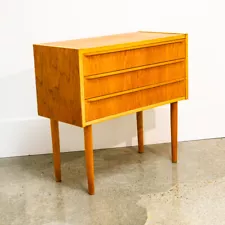 Mid Century Danish Modern Chest Drawers Dresser 3 drawer Oak Wood Denmark Blonde