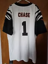 JAMAR CHASE #1 CINCINNATI BENGALS COLOR RUSH JERSEY!! XL WITH TAGS!!