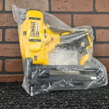 Dewalt DCN662 20V MAX XR Brushless 16 GA Straight Nailer-***NEW