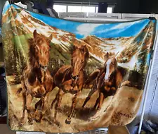 Northwest Horse Print Fleece Throw Blanket Size 62" X 50"