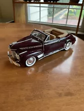 1941 Chevrolet Deluxe Convertible 1:18 Diecast