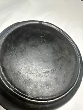 VTG Made in USA #8 D Cast Iron Notch Heat Ring Skillet Pan