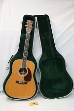 Martin D40 Dreadnought Acoustic Guitar with Original Case - USA 2004 NO RESERVE!