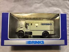 BRINKS ARMORED TRUCK INTERNATIONAL 4300 SERIES DIECAST