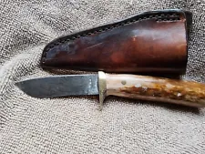 Custom damascus knife