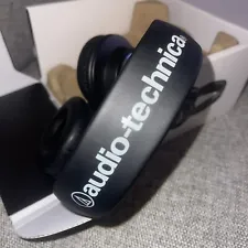 Audio-Technica ATH-M50x Professional Monitor Headphones in Box