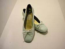 Adorable AMANDA 3/4 inch heel 7.5 Light Blue and White