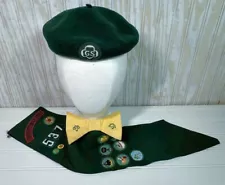 VINTAGE 60's GIRL SCOUT UNIFORM SASH W 8PATCHES 2PINS BOW TIE & Beret