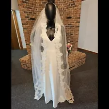 Vintage Spanish Style Cathedral Veil W/Headpiece