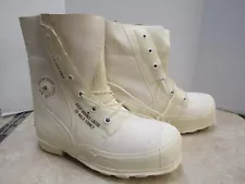 US GI White Mickey Mouse Boots Bunny Extreme Cold Weather 10 Reg BELOW -20 DEG