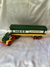 1975 Vintage HESS Fuel / Oil Box Trailer Truck With Original (3) Barrels Working