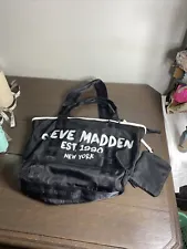 Steve Madden Travel shoulder bag/TOTE black & white 20”X 18” w/Small Coin Bag
