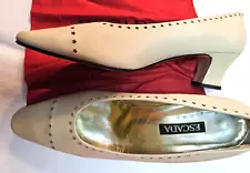 SALE * ESCADA / sz 9.5 B Designer Shoes TAN Leather 2" Heels Pumps ITALY $250