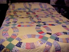 VTG Double Wedding Ring Quilt