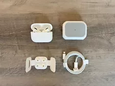 Apple AirPods Pro - First Gen with accessories - No ANC, READ description