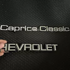 2PCS 3D Letter Word for 80-1990 Caprice Classic Car Rear Trunk Name Plate Badge