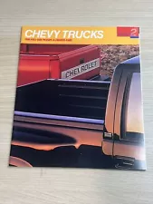 1990 Chevy Chevrolet Trucks Full Size Pickups Volume 2 Sales Brochure