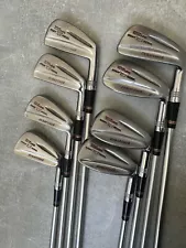 Rare Wilson Staff Dynapower 69 Bulletback irons 3-PW - RH