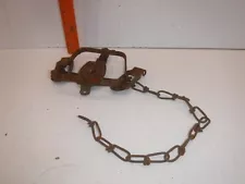 Vintage Victor Animal Leg Trap With Chain. 6 In. Not Tested.