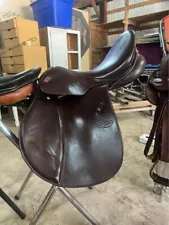 Courbette Magic saddle