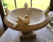 VINTAGE ITALIAN ALABASTER STONE BIRD BATH WITH BIRDS