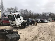 1995 Mack Manager Cabover Rear Axle With Air Brake Assist