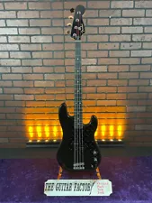 Fender 2022 Limited Edition Player P Bass, Ebony Fingerboard, Black w/ Hard Case