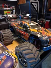 traxxas t maxx 2.5