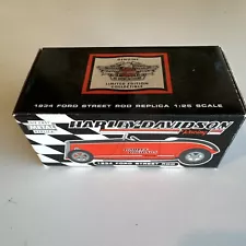 Harley Davidson Racing 1934 Ford Roadster Street Rod Die Cast 1:25 Scale NEW