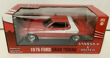 NEW Greenlight 84042 Starsky and Hutch 1976 Ford Gran Torino 1:24 Die-Cast Metal