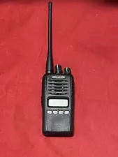 Kenwood NX320-K5 Radio 400-470 MHz With Battery And Antenna