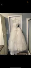 vintage wedding dresses size 12 new with tags Vera wang beautiful beading 