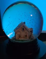 LIMITED EMINEM MMLP2 HOUSE SNOW GLOBE IN HAND